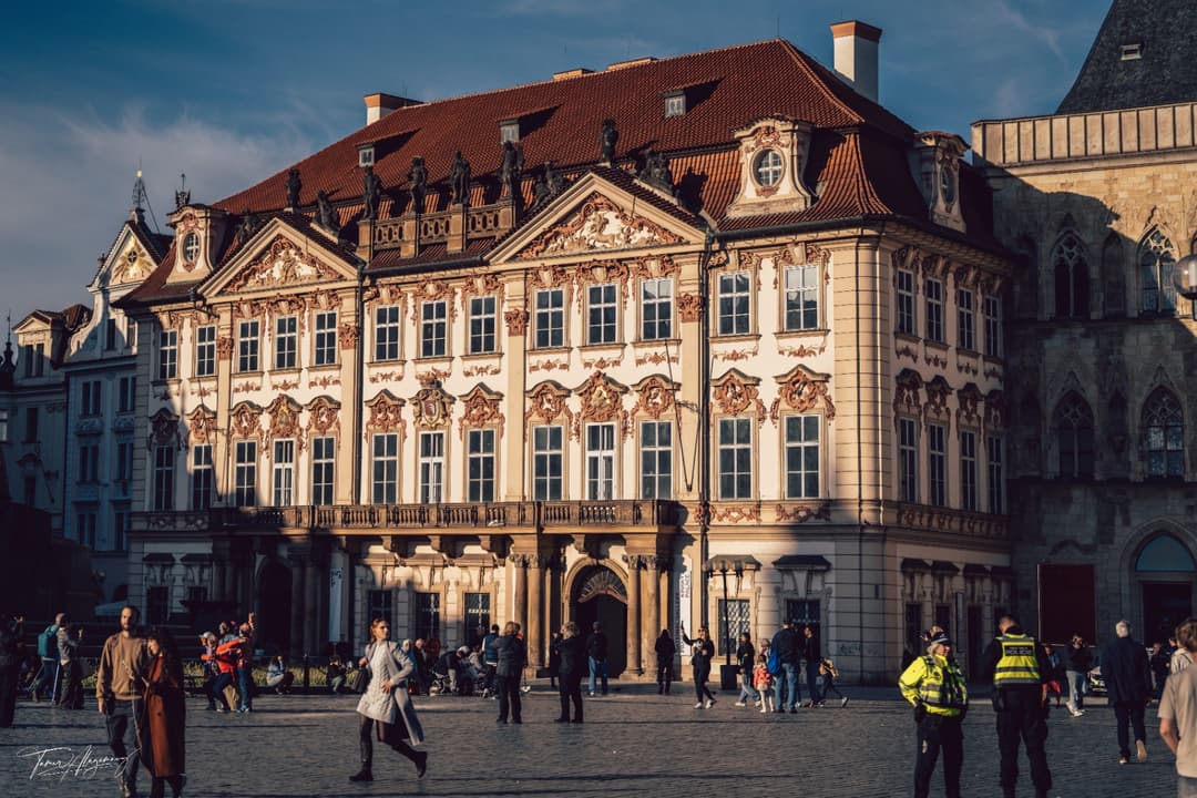 https://utfs.io/f/yLo3YNArQLnMTbO816KY8nNpSugzOhXo4Jea7RqljUA95WPi