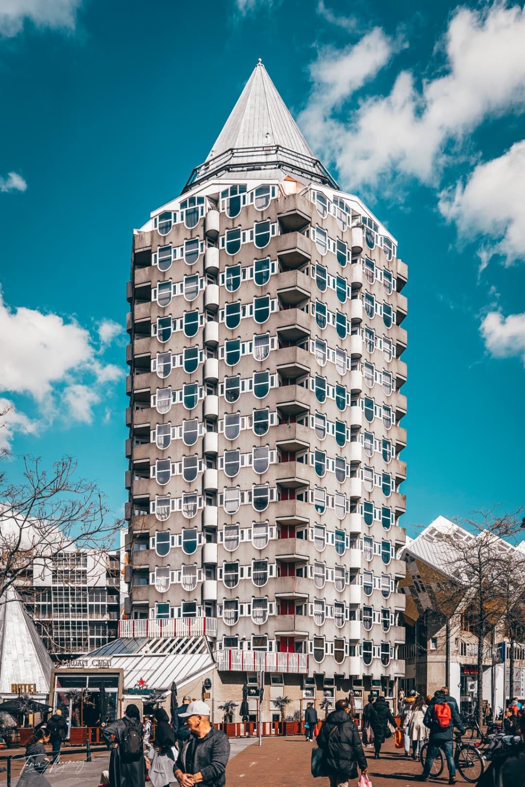 https://utfs.io/f/yLo3YNArQLnMWFYnZvQkoB8nEy0iAjK6OXdaYmcR1sFZpU79