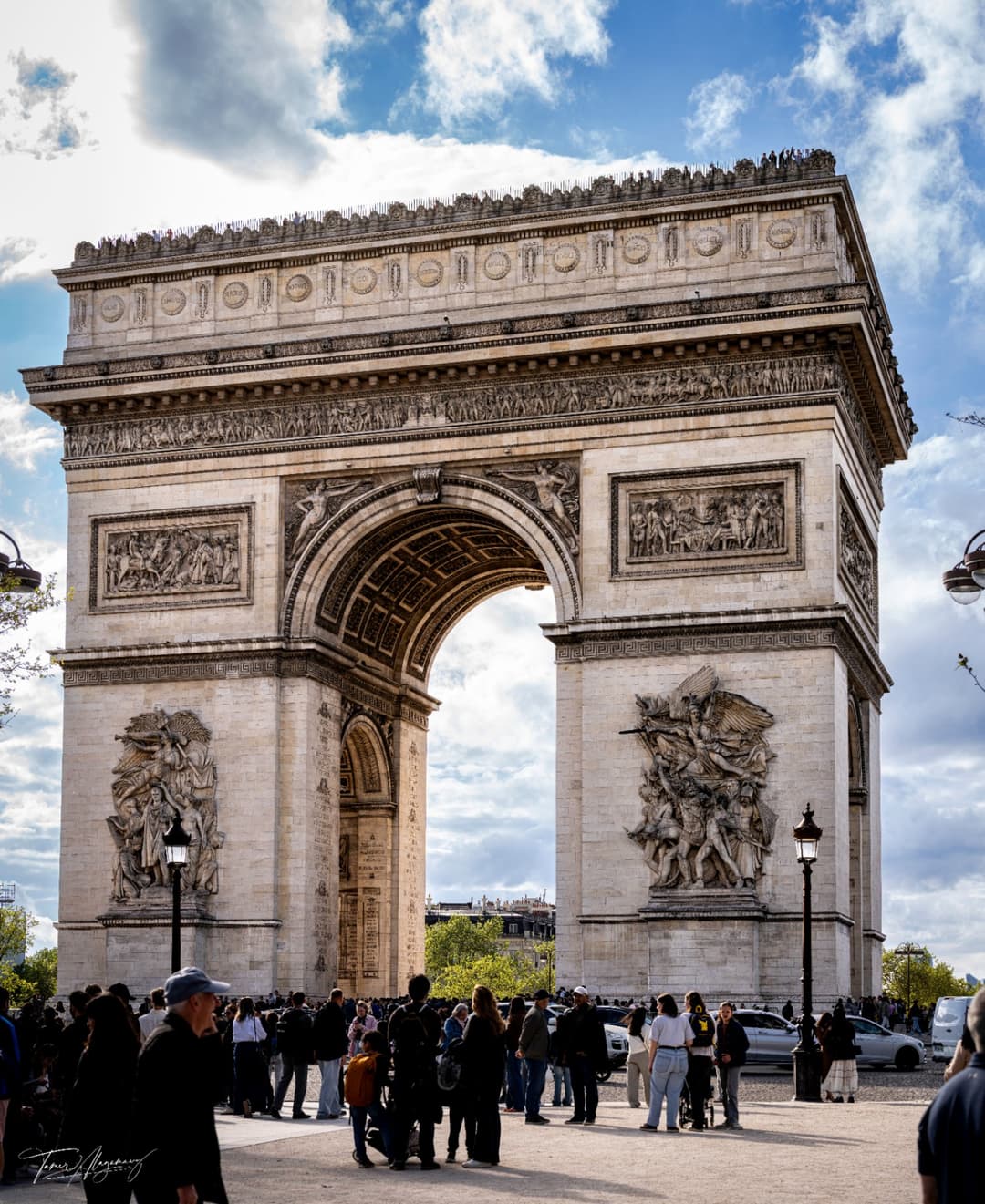 https://utfs.io/f/yLo3YNArQLnMgv6pkjXSxpNV3ioGJYBWdahzK0P1OqeLX7El